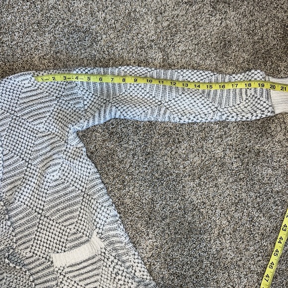 Gray and White Knit Open-front Women's Cardigan Large - Picture 6 of 6